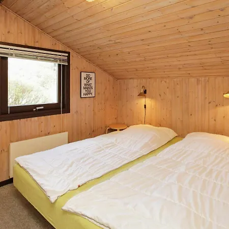 Three-bedroom In 3 Holiday home Bindslev
