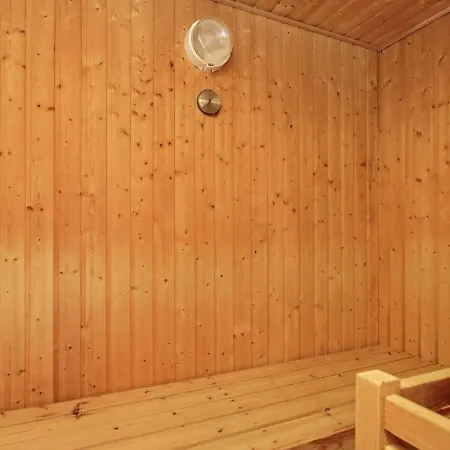 Three-bedroom In 3 Holiday home