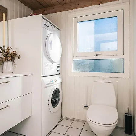 Three-bedroom In 3 *