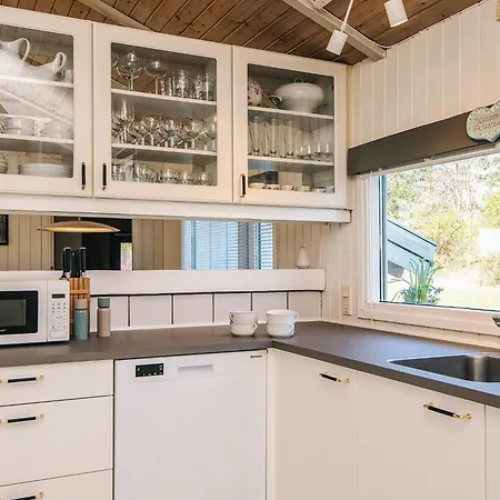 Three-bedroom In 3 Holiday home Bindslev